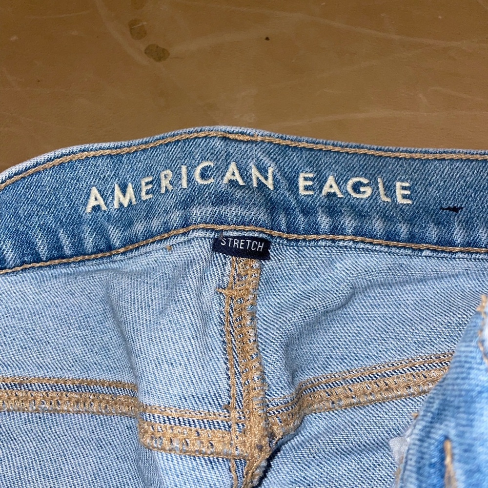 Basically Brand New American Eagle Outfitters Lig… - image 2